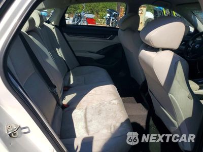 Zdjęcie 10 z 12 samochodu: 2018 HONDA ACCORD LX VIN:1HGCV1F17JA066272 - miniatura