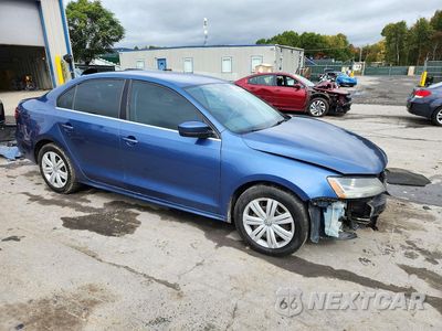 Czwarte zdjęcie samochodu z boku: 2017 VOLKSWAGEN JETTA S VIN:3VW2B7AJ4HM308281 - miniatura
