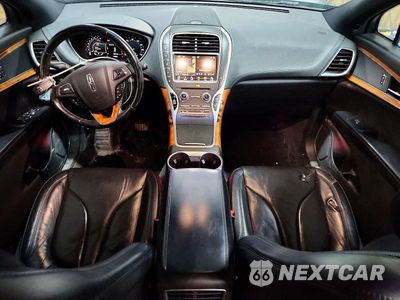 Zdjęcie 8 z 13 samochodu: 2017 LINCOLN MKX RESERVE VIN:2LMPJ8LR6HBL16534 - miniatura