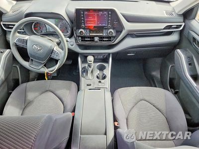 Zdjęcie 8 z 13 samochodu: 2022 TOYOTA HIGHLANDER L VIN:5TDCZRAH7NS098220 - miniatura