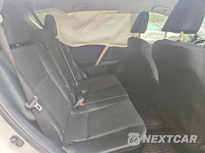Zdjęcie 11 z 13 samochodu: 2018 TOYOTA RAV4 LE VIN:JTMBFREV4JJ249512 - miniatura