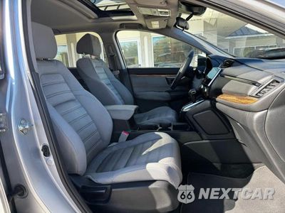 Piąte zdjęcie samochodu w środku: 2019 HONDA CR-V EX VIN:2HKRW2H59KH621664 - miniatura