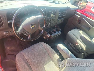 Zdjęcie 8 z 13 samochodu: 2020 CHEVROLET EXPRESS G2500 VIN:1GCWGAFP6L1188070 - miniatura