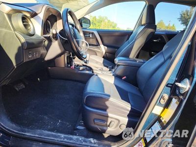 Zdjęcie 7 z 13 samochodu: 2018 TOYOTA RAV4 HV LIMITED VIN:JTMDJREV9JD183156 - miniatura