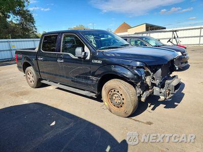 Czwarte zdjęcie samochodu z boku: 2018 FORD F150 SUPERCREW VIN:1FTEW1EP9JFE34366 - miniatura