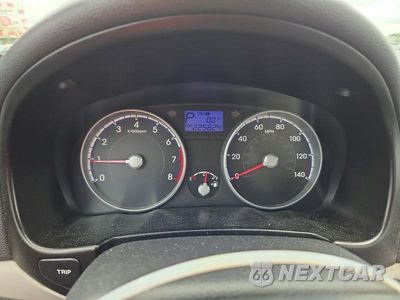 Zdjęcie 9 z 13 samochodu: 2010 HYUNDAI ACCENT GLS VIN:KMHCN4AC3AU508645 - miniatura