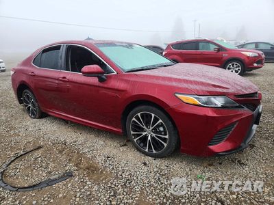 Czwarte zdjęcie samochodu z boku: 2018 TOYOTA CAMRY SE VIN:4T1B11HK0JU667237 - miniatura