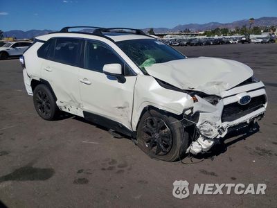 Czwarte zdjęcie samochodu z boku: 2022 TOYOTA RAV4 SE VIN:JTM16RFV1ND069631 - miniatura