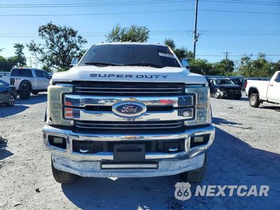 Piąte zdjęcie samochodu w środku: 2017 FORD F250 SUPER DUTY VIN:1FT7W2B65HEB88409 - miniatura