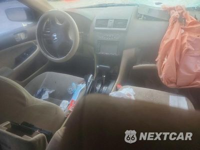 Zdjęcie 8 z 12 samochodu: 2005 HONDA ACCORD LX VIN:1HGCM56495A010618 - miniatura