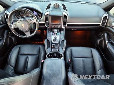 Zdjęcie 8 z 13 samochodu: 2014 PORSCHE CAYENNE VIN:WP1AF2A27ELA40952 - miniatura