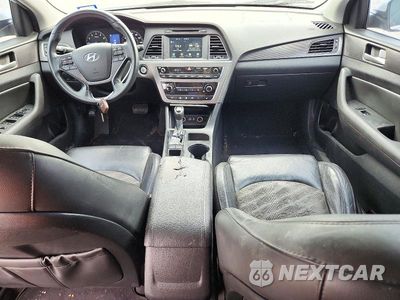Zdjęcie 8 z 12 samochodu: 2017 HYUNDAI SONATA SPORT VIN:5NPE34AF5HH465069 - miniatura