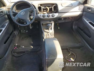 Zdjęcie 8 z 12 samochodu: 2006 TOYOTA CAMRY SE VIN:4T1BE32KX6U676611 - miniatura