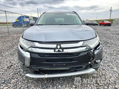 Piąte zdjęcie samochodu w środku: 2016 MITSUBISHI OUTLANDER SE VIN:JA4AD3A31GZ022558 - miniatura
