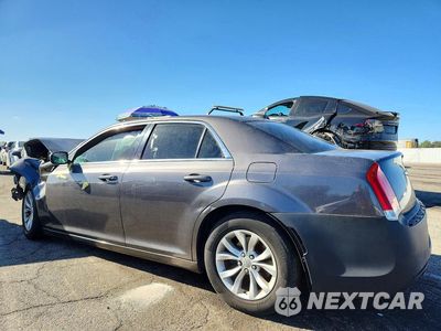 Drugie zdjęcie samochodu z przodu: 2015 CHRYSLER 300 LIMITED VIN:2C3CCAAG8FH882520 - miniatura