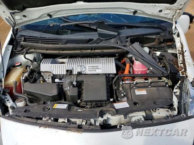 Zdjęcie 11 z 12 samochodu: 2015 TOYOTA PRIUS FOUR VIN:JTDKN3DU7F0455350 - miniatura