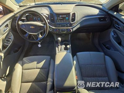 Zdjęcie 8 z 12 samochodu: 2018 CHEVROLET IMPALA LT VIN:2G1105S33J9104474 - miniatura