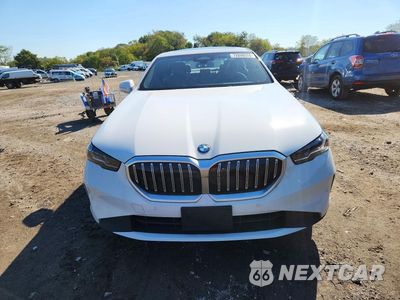 Piąte zdjęcie samochodu w środku: 2025 BMW 530 XI VIN:WBA53FJ04SCU22074 - miniatura