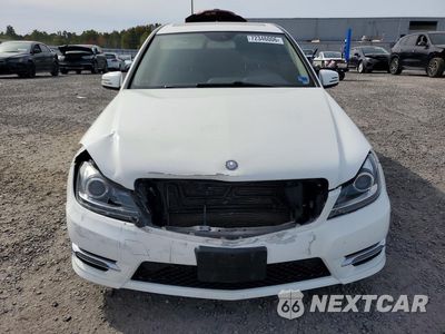 Piąte zdjęcie samochodu w środku: 2014 MERCEDES-BENZ C 250 VIN:WDDGF4HB6EA955497 - miniatura