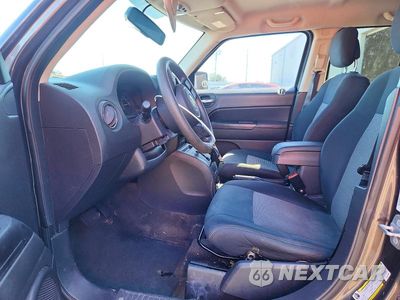 Zdjęcie 7 z 13 samochodu: 2014 JEEP PATRIOT SPORT VIN:1C4NJRBB7ED729456 - miniatura