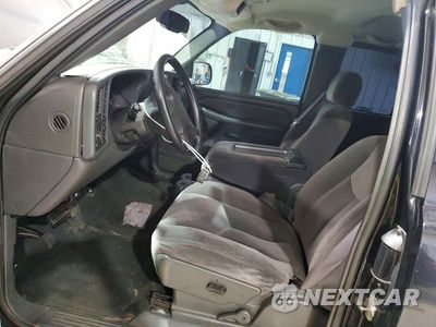 Zdjęcie 7 z 12 samochodu: 2005 GMC SIERRA K2500 HEAVY DUTY VIN:1GTHK29U25E334930 - miniatura