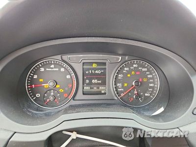 Zdjęcie 9 z 12 samochodu: 2018 AUDI Q3 PREMIUM VIN:WA1ECCFSXJR005320 - miniatura