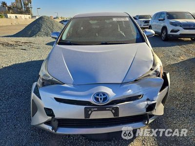 Piąte zdjęcie samochodu w środku: 2016 TOYOTA PRIUS TWO VIN:JTDKBRFUXG3527442 - miniatura