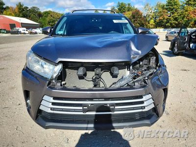 Piąte zdjęcie samochodu w środku: 2019 TOYOTA HIGHLANDER XLE VIN:5TDJZRFH4KS623472 - miniatura