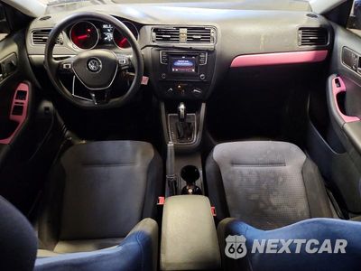 Zdjęcie 8 z 12 samochodu: 2017 VOLKSWAGEN JETTA S VIN:3VW2B7AJ5HM401066 - miniatura