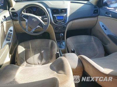 Zdjęcie 8 z 12 samochodu: 2012 HYUNDAI ACCENT GLS VIN:KMHCU4AE3CU132505 - miniatura