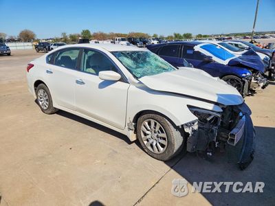 Czwarte zdjęcie samochodu z boku: 2016 NISSAN ALTIMA 2.5 S VIN:1N4AL3AP7GN381860 - miniatura