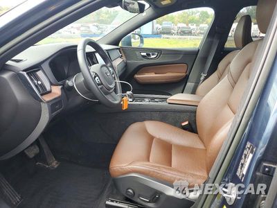Zdjęcie 7 z 14 samochodu: 2023 VOLVO XC60 PLUS VIN:YV4L12RN2P1320118 - miniatura