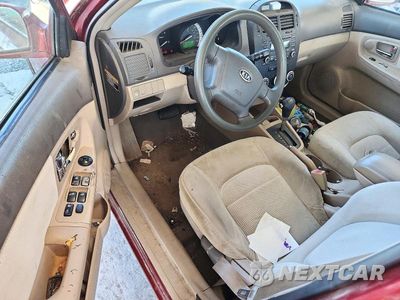Zdjęcie 8 z 12 samochodu: 2007 KIA SPECTRA LX VIN:KNAFE121675415955 - miniatura