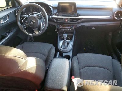 Zdjęcie 8 z 12 samochodu: 2019 KIA FORTE LXS VIN:3KPF24AD9KE122864 - miniatura