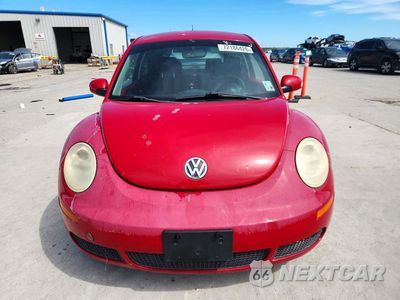 Piąte zdjęcie samochodu w środku: 2010 VOLKSWAGEN NEW BEETLE VIN:3VWPW3AG1AM010297 - miniatura