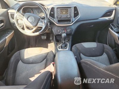 Zdjęcie 8 z 14 samochodu: 2018 JEEP CHEROKEE LATITUDE VIN:1C4PJLCB3JD510038 - miniatura