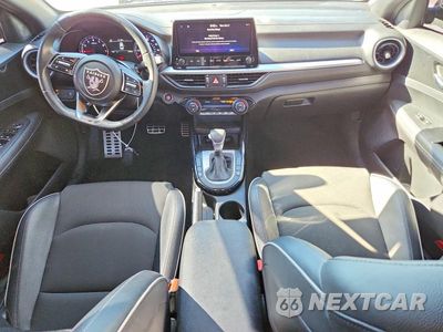Zdjęcie 8 z 12 samochodu: 2023 KIA FORTE GT LINE VIN:3KPF54AD3PE655081 - miniatura