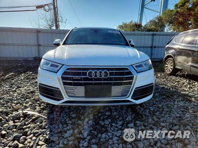 Piąte zdjęcie samochodu w środku: 2020 AUDI Q5 PREMIUM PLUS VIN:WA1BNAFY3L2017665 - miniatura