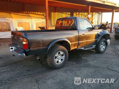 Trzecie zdjęcie samochodu z tyłu: 2000 TOYOTA TACOMA PRERUNNER VIN:4TANM92N5YZ611698 - miniatura