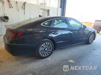 Trzecie zdjęcie samochodu z tyłu: 2021 HYUNDAI SONATA HYBRID LIMITED VIN:KMHL54JJXMA024007 - miniatura