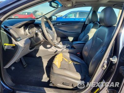 Zdjęcie 7 z 12 samochodu: 2013 HYUNDAI SONATA LIMITED VIN:5NPEC4AC8DH631939 - miniatura