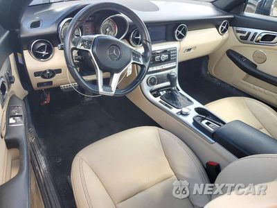 Zdjęcie 8 z 13 samochodu: 2013 MERCEDES-BENZ SLK 350 VIN:WDDPK5HA4DF051111 - miniatura