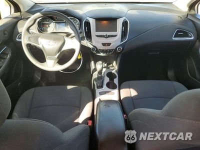 Zdjęcie 8 z 12 samochodu: 2017 CHEVROLET CRUZE LS VIN:1G1BC5SMXH7184565 - miniatura