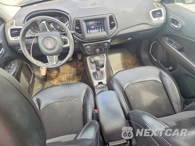 Zdjęcie 8 z 13 samochodu: 2018 JEEP COMPASS LATITUDE VIN:3C4NJDBB8JT434809 - miniatura