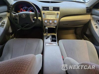 Zdjęcie 8 z 12 samochodu: 2011 TOYOTA CAMRY LE VIN:4T1BF3EK2BU681482 - miniatura