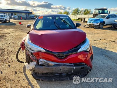 Piąte zdjęcie samochodu w środku: 2020 TOYOTA C-HR XLE VIN:JTNKHMBX7L1072133 - miniatura