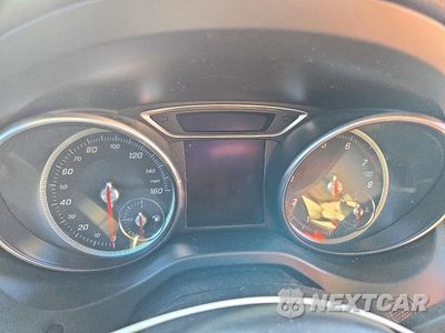 Zdjęcie 9 z 12 samochodu: 2019 MERCEDES-BENZ CLA 250 4MATIC VIN:WDDSJ4GB3KN712762 - miniatura