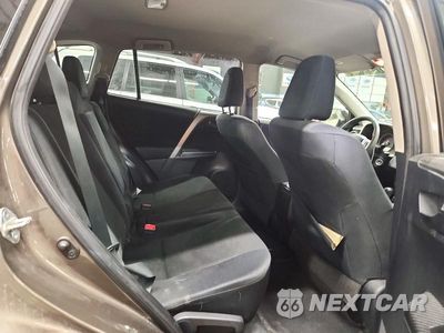 Zdjęcie 11 z 13 samochodu: 2015 TOYOTA RAV4 LE VIN:JTMBFREV6FD148705 - miniatura
