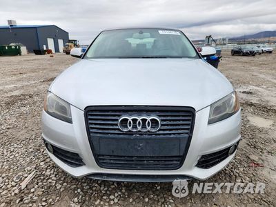 Piąte zdjęcie samochodu w środku: 2011 AUDI A3 PREMIUM PLUS VIN:WAUKJAFM3BA163287 - miniatura