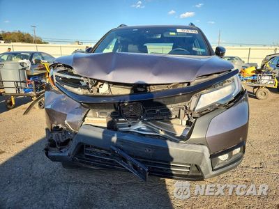 Piąte zdjęcie samochodu w środku: 2019 HONDA PASSPORT ELITE VIN:5FNYF8H08KB015726 - miniatura